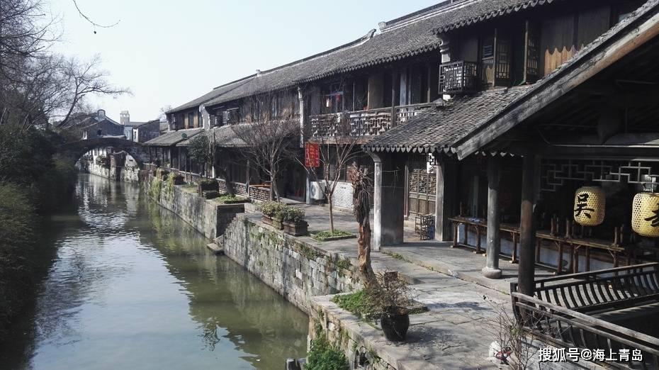 王宝强模样大变，戴眼镜像汪小菲，你觉得呢？游戏画面